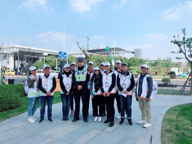 [上观新闻]这些天，800多株“微笑四叶草”整装上阵，向全球宾客