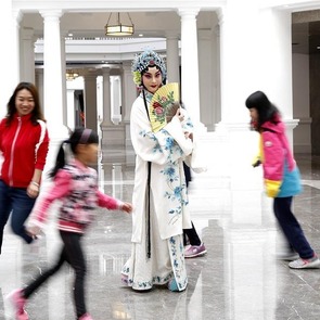 “京韵华彩与建筑对话”街拍快闪活动在京举行 “京韵华彩与建筑对话”街拍快闪活动在京举行