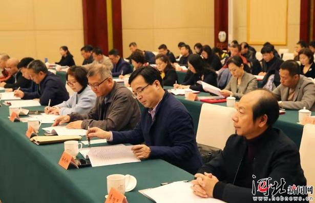 河北新闻界召开座谈会庆祝第二十个记者节