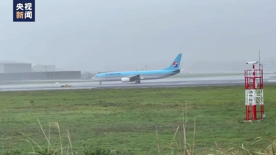 南朝鲜济州岛遭遇恶劣天气 航班客轮受影响