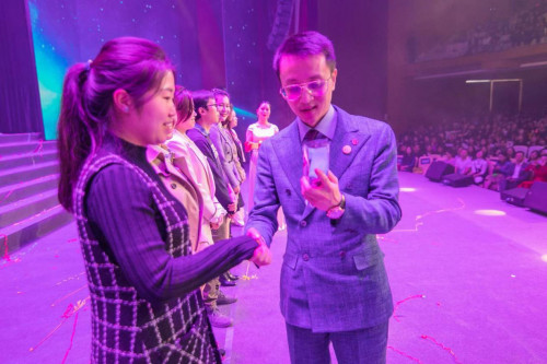 创世纪教育集团十周年庆 创始人杨杰畅谈初心及未来 创世纪教育集团十周年庆 创始人杨杰畅谈初心及未来