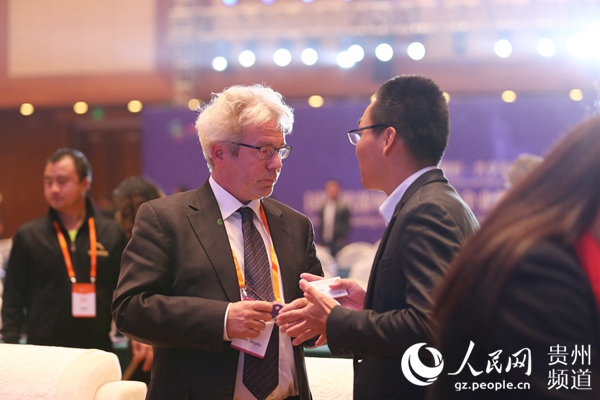 (中首)贵州多彩文化吸引全球游客 黔西南山地旅游绽放新彩