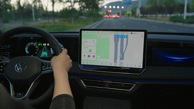 贴心大众 安全第一 实际驾驶体验大众最新智能网联成果_fororder_image005