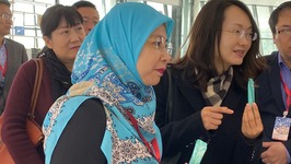 ASEAN Diplomats Visit Health Enterprises in Weinan
