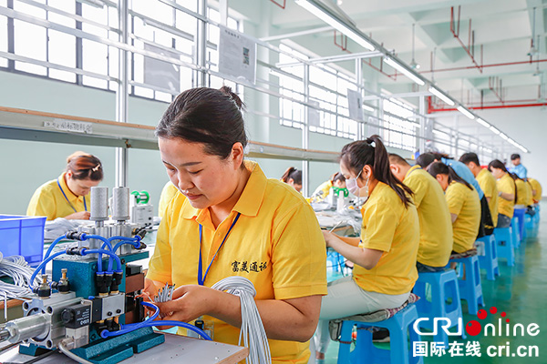 图片默认标题_fororder_数据线制作生产线