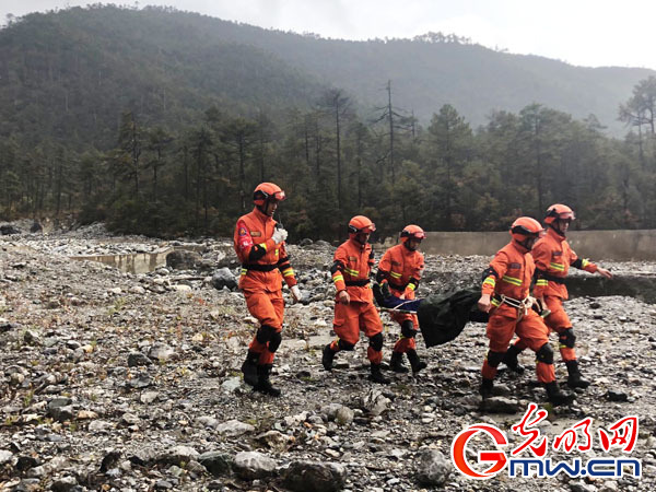光明网■【火焰蓝一周年】组图丨绮丽云南的森林“应急先锋”