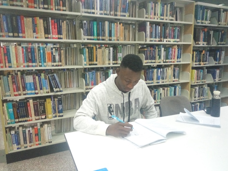 来华十年的他们:西北工业大学外国学生“Z世代的中国课”_fororder_2