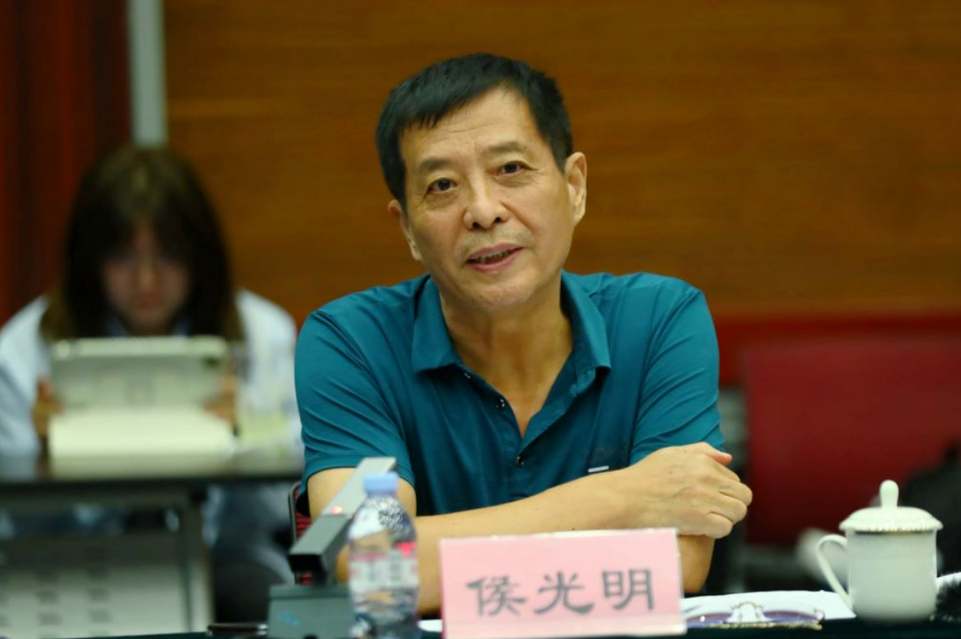 第十三届全国政协委员、北京电影学院原党委书记侯光明:在多元文化采撷和多国联合拍摄方面 电影《长安·长安》是一次大胆的尝试_fororder_图片4