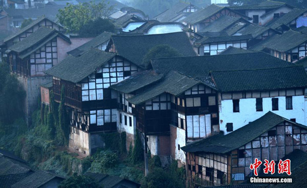 Rumah Panggung Peninggalan Dinasti Ming dan Qing Tiongkok Rumah Panggung Peninggalan Dinasti Ming dan Qing Tiongkok