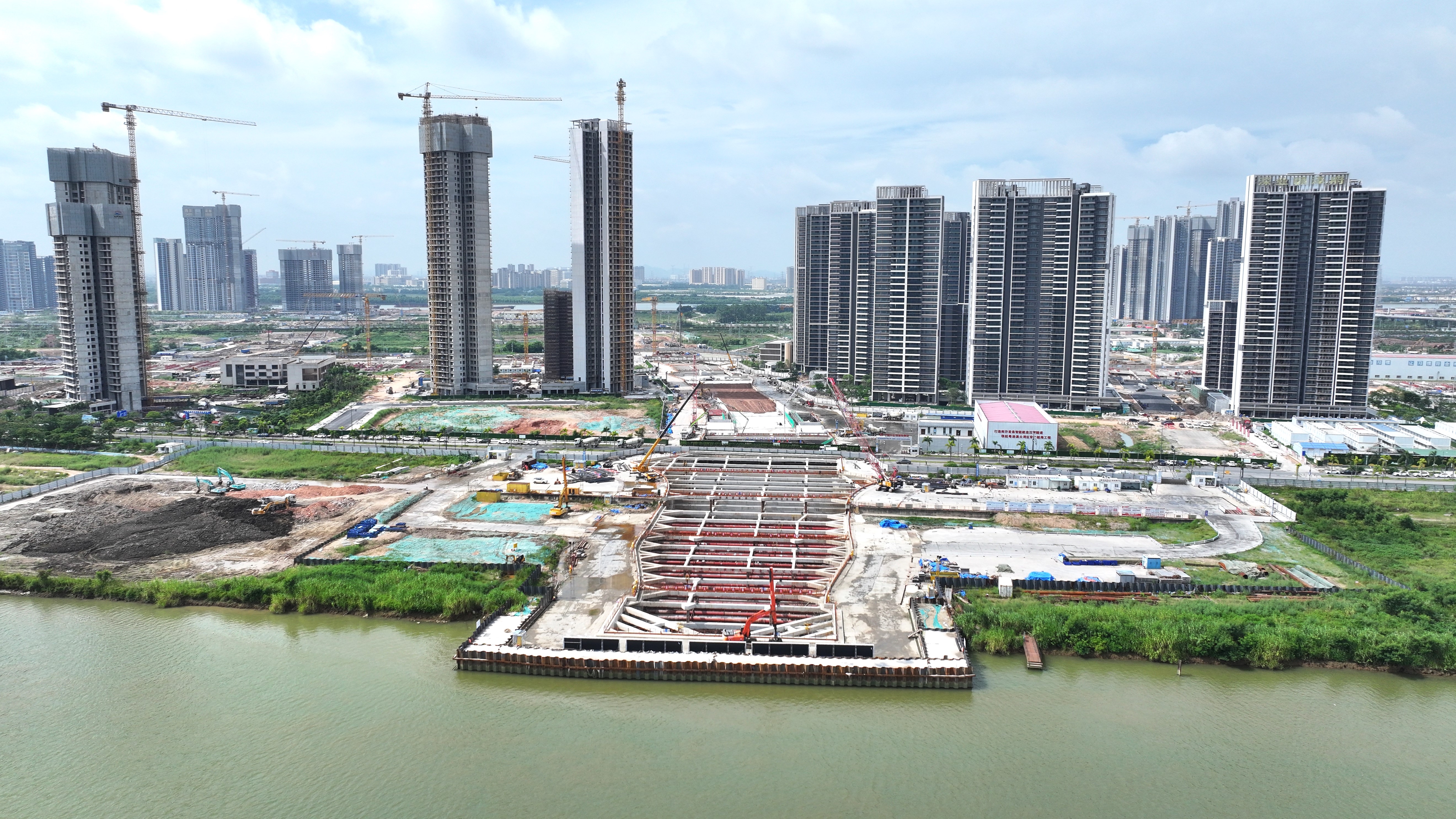 明珠湾跨江通道工程项目横沥首开段主体结构封顶_fororder_4