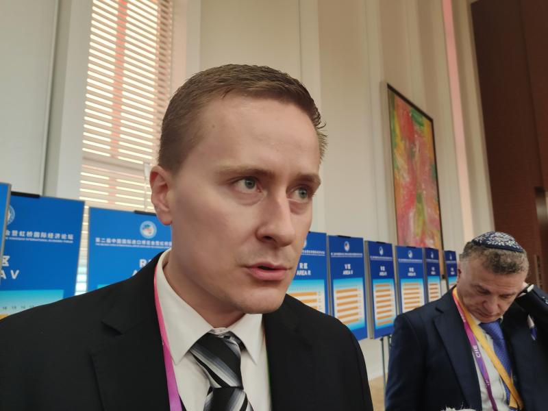 「上观新闻」这些外商参加进博会开幕式，记者观察：进博会的“近