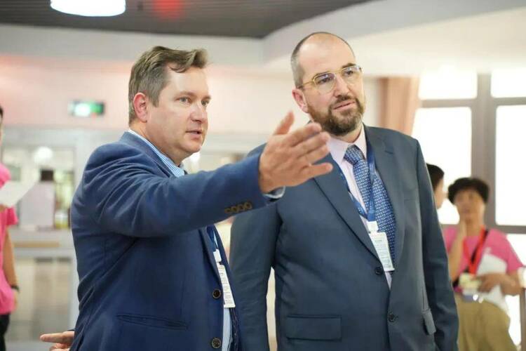 A Level放榜 常州威雅学生再获佳绩 A Level放榜 常州威雅学生再获佳绩