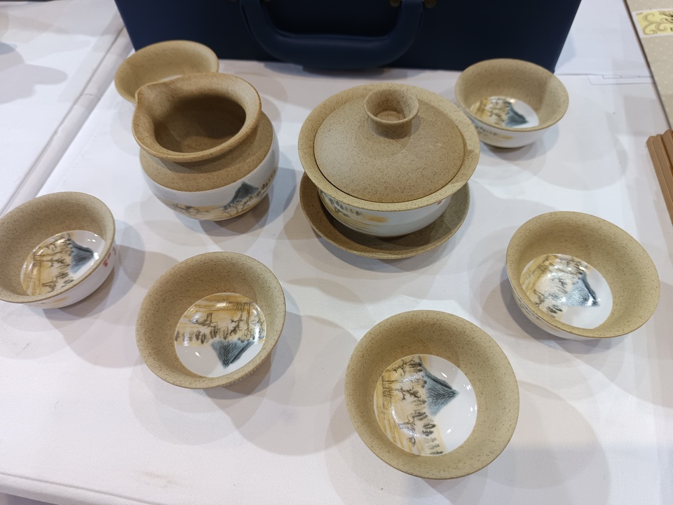 逛书博会 在书香中感受“山东手造”魅力_fororder_微信图片_202407261805491