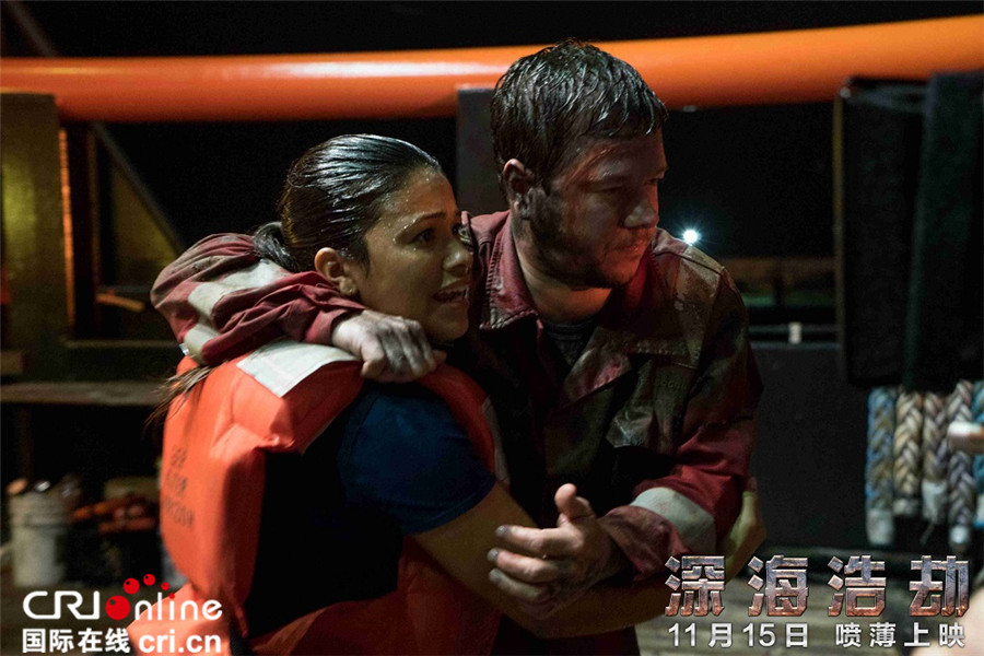 马克·沃尔伯格演技爆发 震撼演绎《深海浩劫