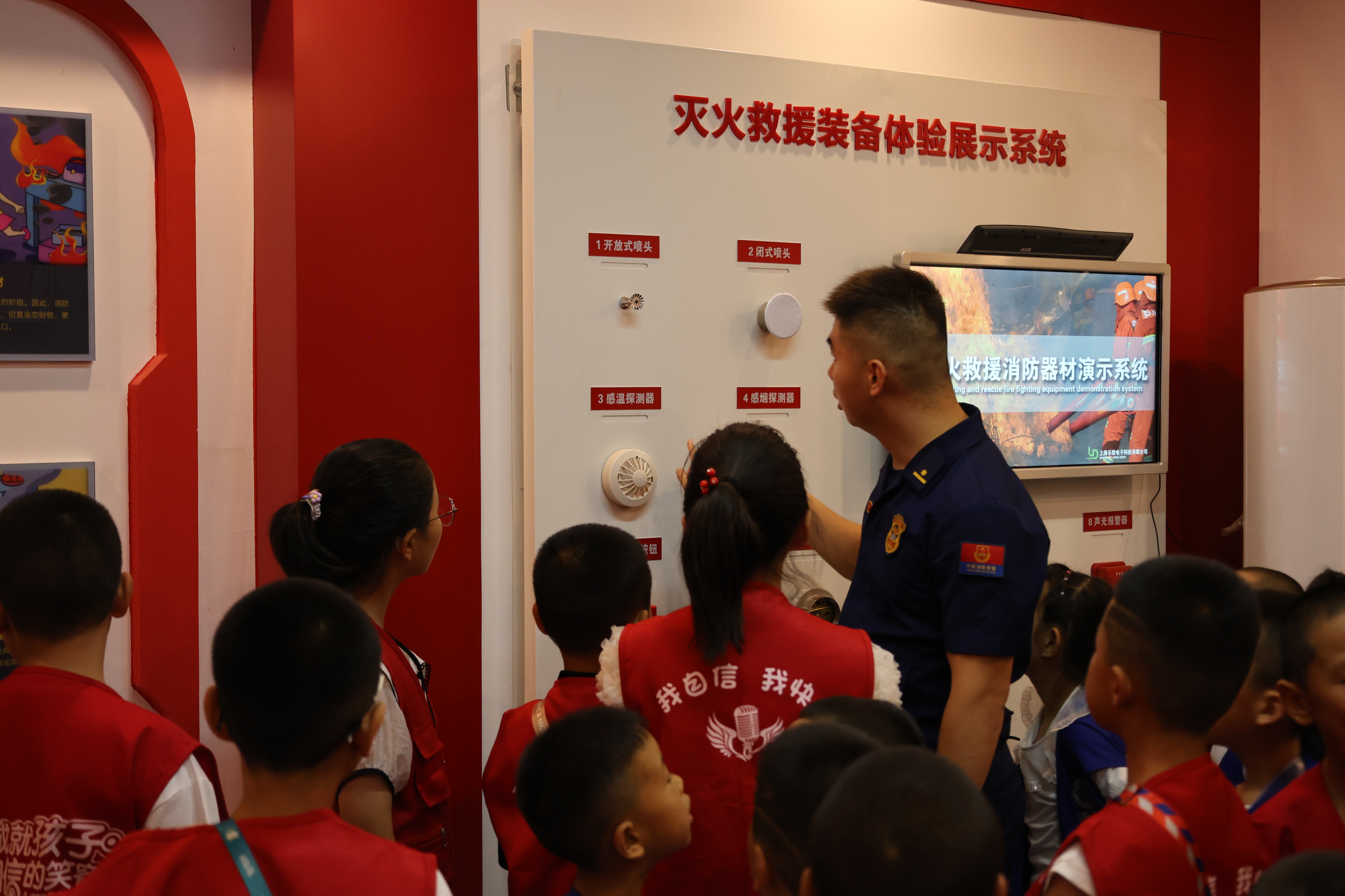 【原创】甘肃敦煌市消防救援大队:展示英勇风采,共筑安全梦想_fororder_33