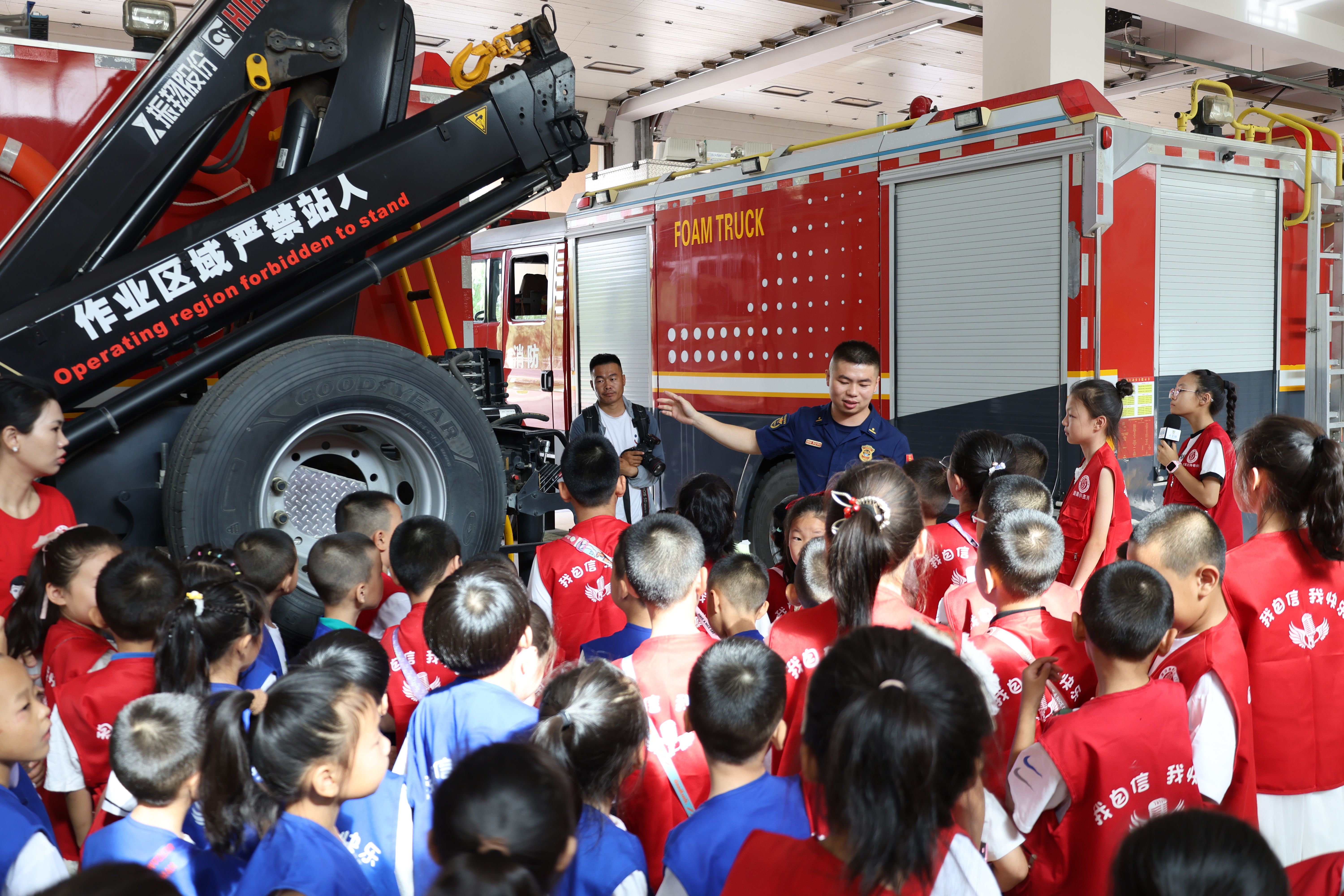 【原创】甘肃敦煌市消防救援大队:展示英勇风采,共筑安全梦想_fororder_6 - 副本