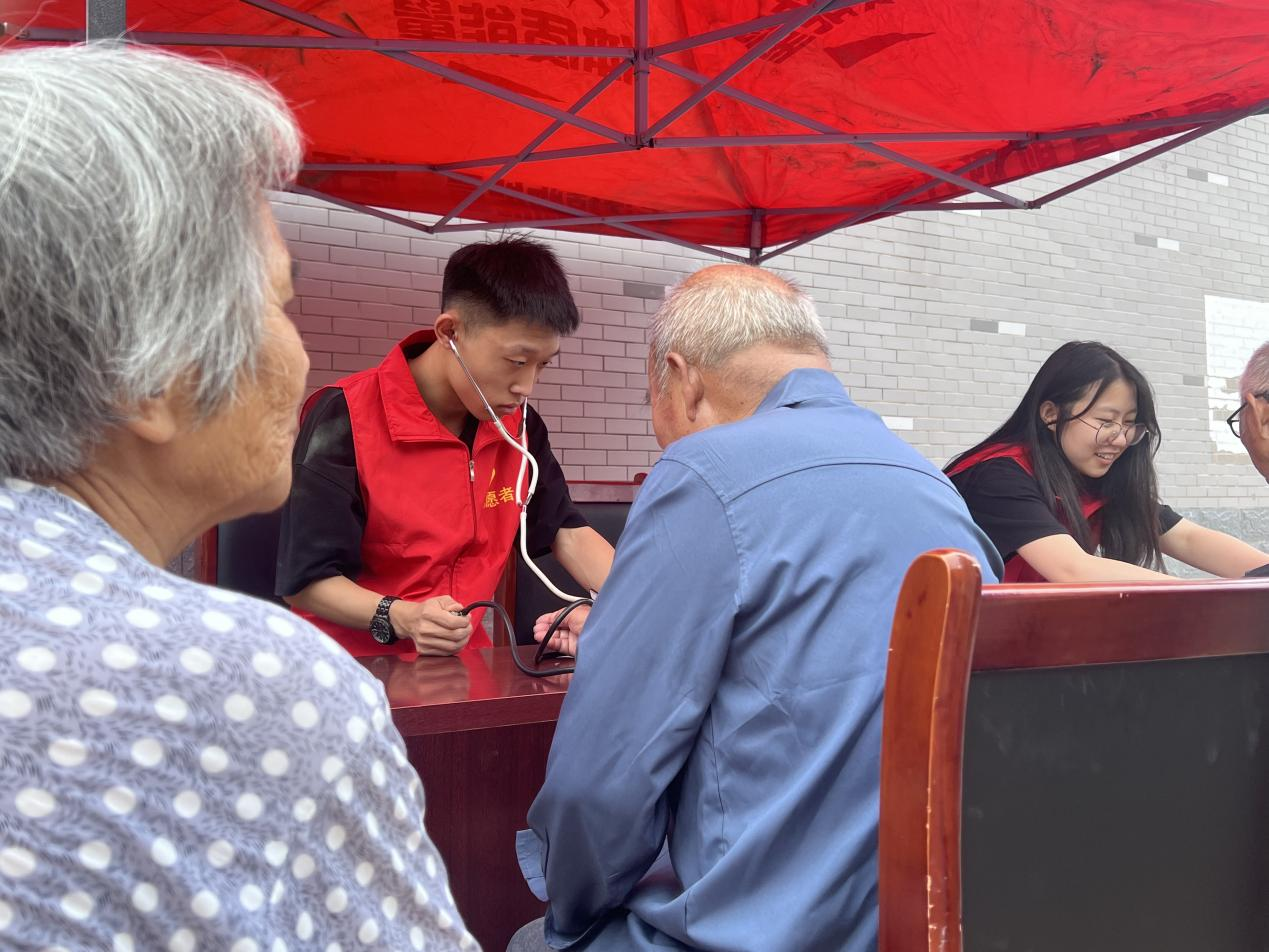 河北东光:青春力量助力乡村健康_fororder_图片 2