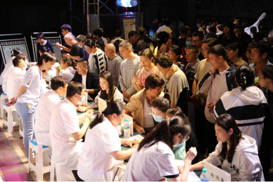 河北平泉:“中医药文化夜市”惠及千万家_fororder_河北平泉:“中医药文化夜市”惠及千万家667