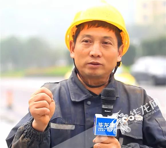 [人民日报]这位建筑工人跳了支“舞”，轻松治愈百万网友