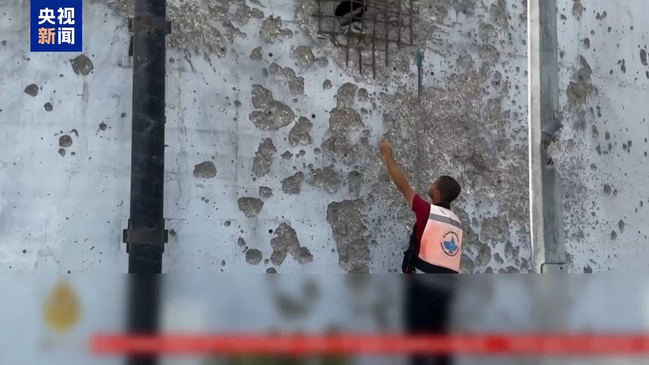 污水遍地 供水设施遭破坏 加沙民众用水难