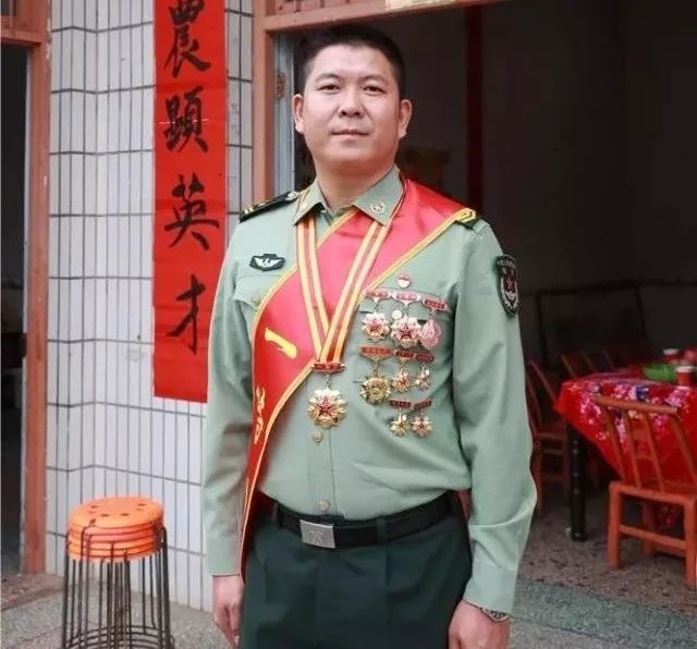 【经济日报】谁说和平年代没有盖世英雄？他们就是！