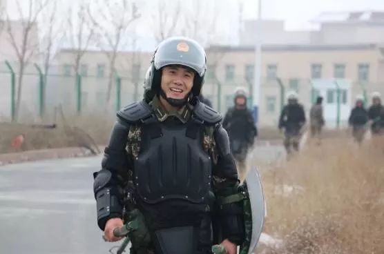 【经济日报】谁说和平年代没有盖世英雄？他们就是！