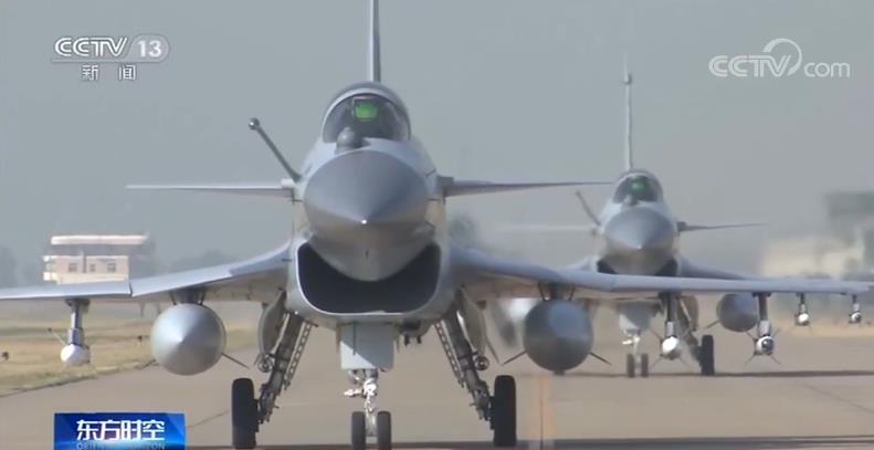 央视网：炼铁翼神剑 铸蓝天长城 人民空军向“空天一体攻防兼备”