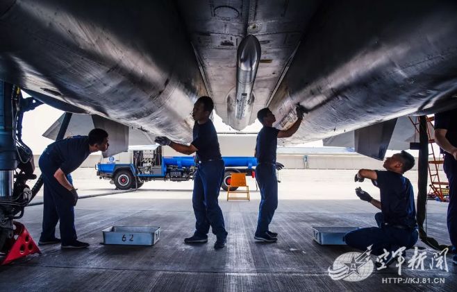 解放军报@致敬！不曾飞上天空的他们！