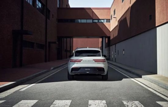 降价 现代捷尼赛思GV70开启预售_fororder_image003