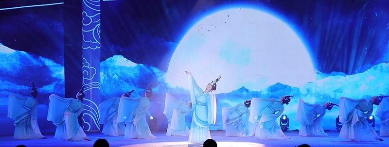 传承弘扬中华传统文化 德阳旌阳万人赏月诵中秋_fororder_微信截图_20240914110119