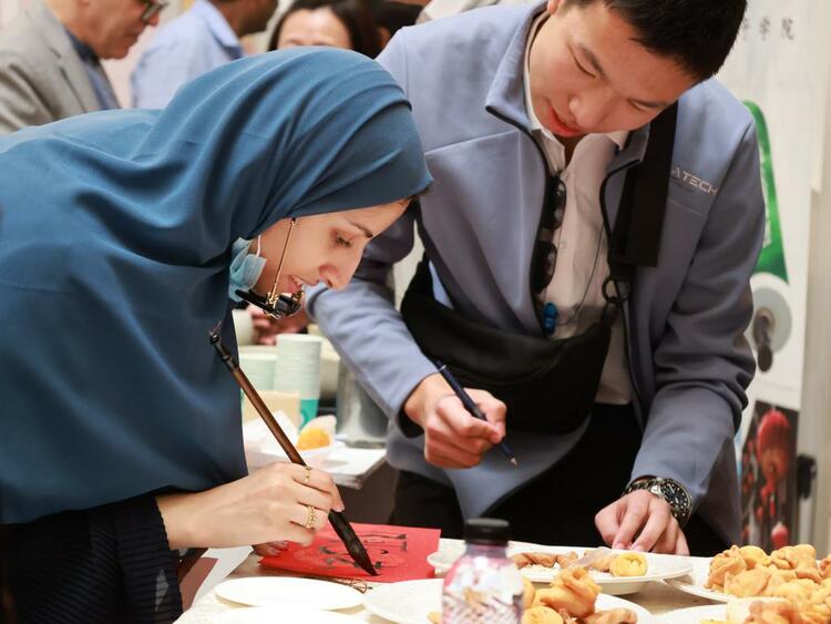 列国鉴·沙特阿拉伯|记者观察:沙特人爱上学中文