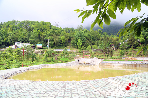 图片默认标题_fororder_小龙虾垂钓池（摄影：葛旺）