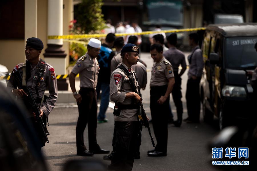 [新华网]印尼北苏门答腊省一警察局遭自杀式袭击