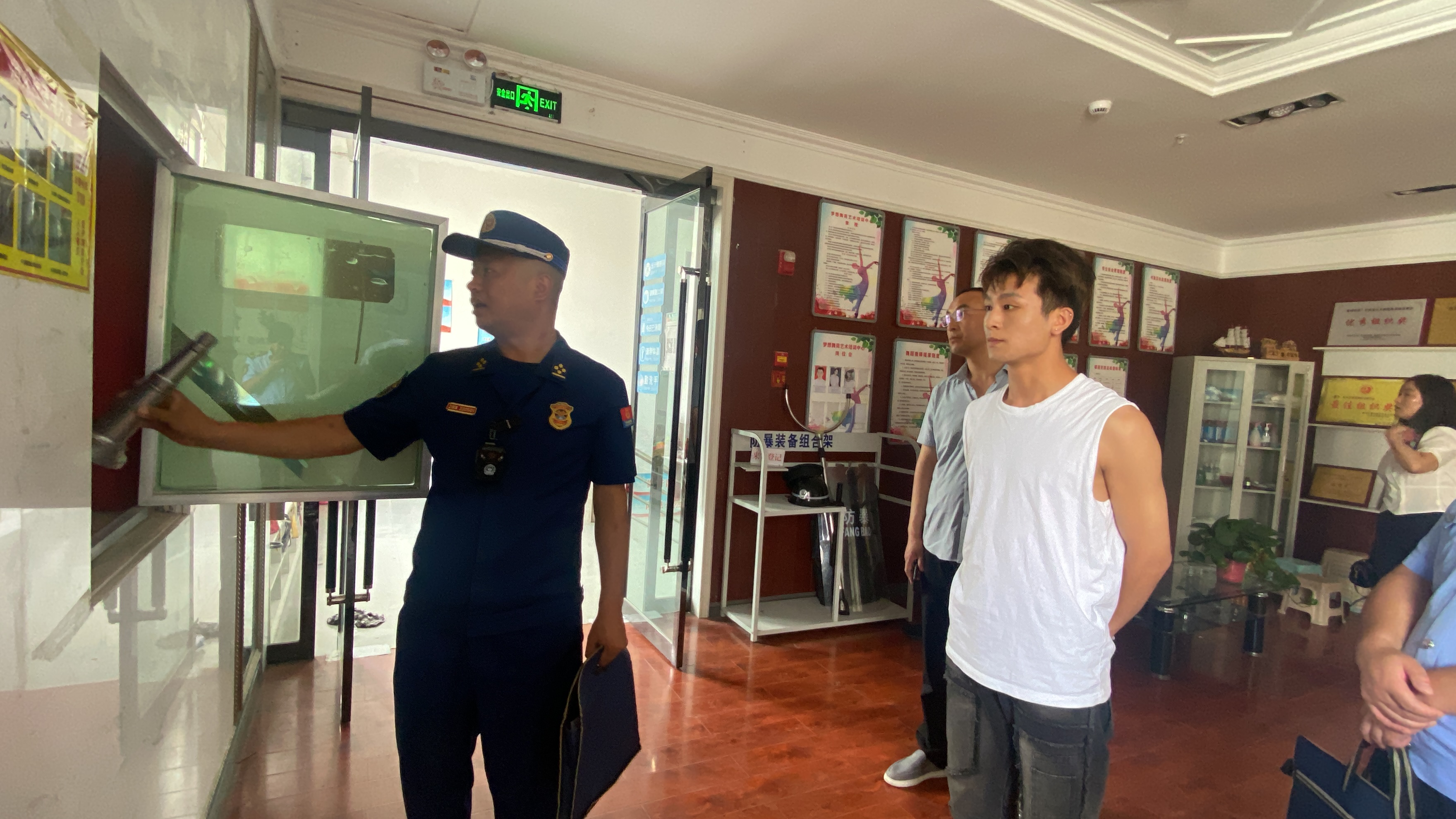 西和大队开展消防产品日常监督专项检查_fororder_9dec6d8da0729d1626206f5e1af7c83