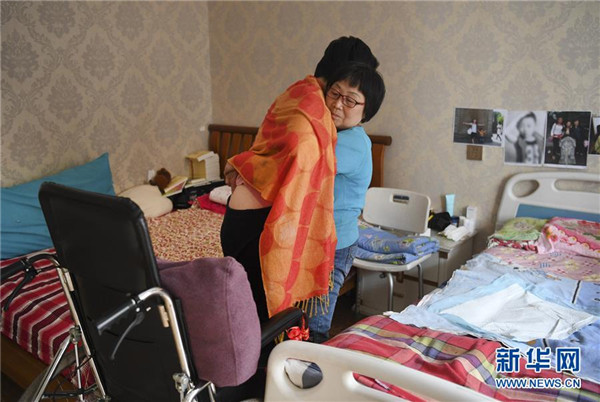 แม่สามีดูแลลูกสะใภ้ที่เป็นผู้ป่วยสภาพผักนาน 6 ปี