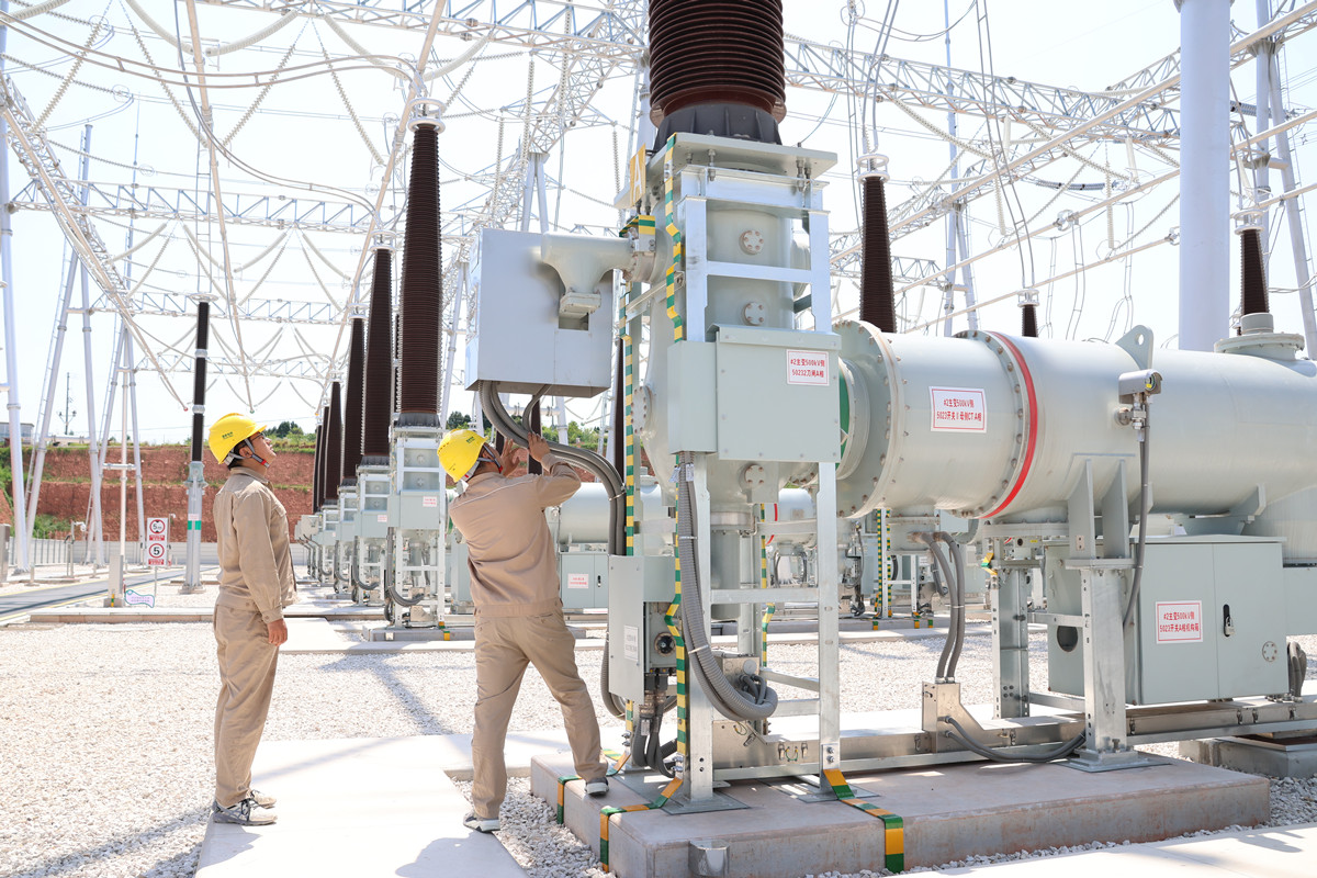 (转载)德阳1600余名党员战高温 全力守护万家“清凉”