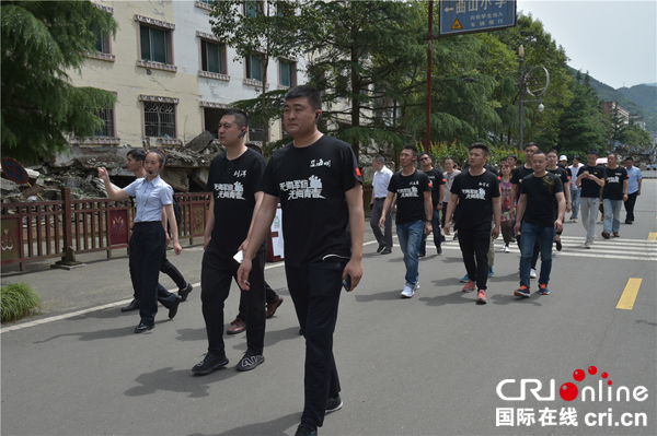 图片默认标题_fororder_驻守北川老兵重回北川-(1)