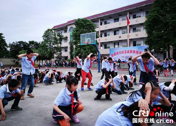 图片默认标题_fororder_演练现场（摄影-方秦）