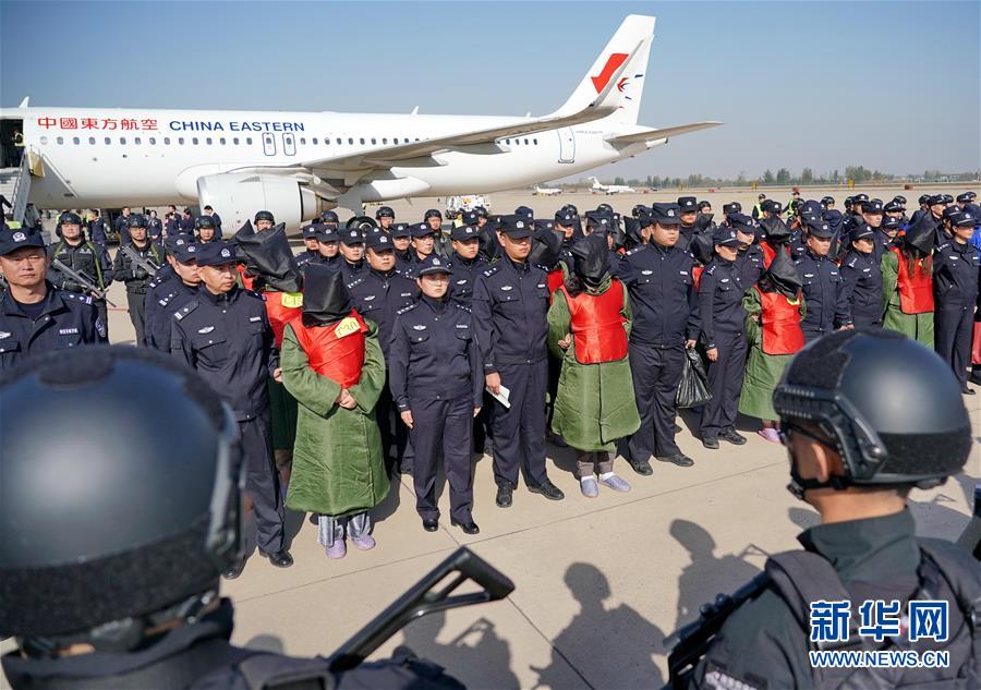 新华网■河北省公安机关在菲律宾捣毁一特大电信诈骗窝点