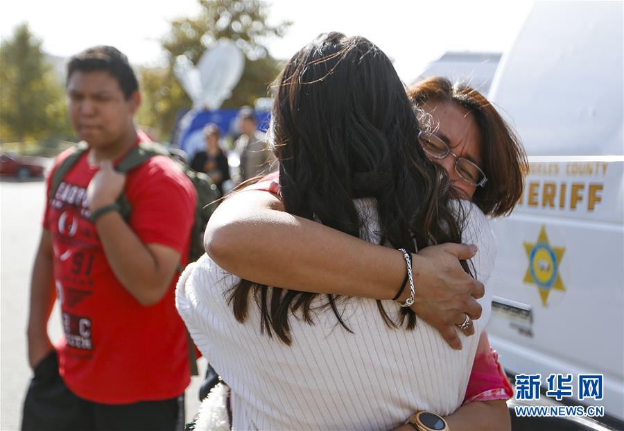 新华网：美国加州一高中发生枪击案致2死4伤