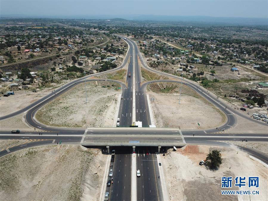 中企承建莫桑比克N6公路改扩建项目竣工通车