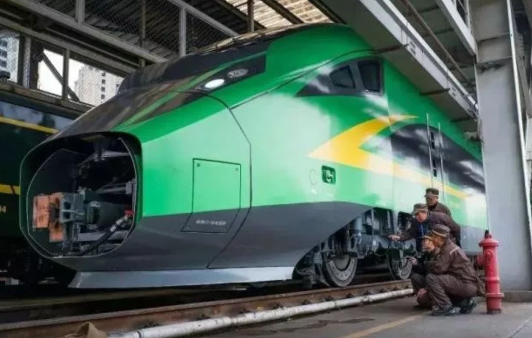 #央视新闻#修高铁、管陵墓、滑雪场管理……高职院校专业上新啦！