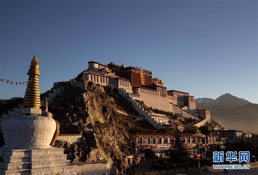 【新华网】川藏线——“中国最美景观大道”