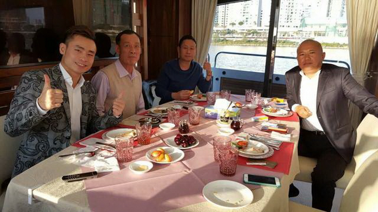 中国最富拳王完爆一龙 网曝其曾是看场小弟