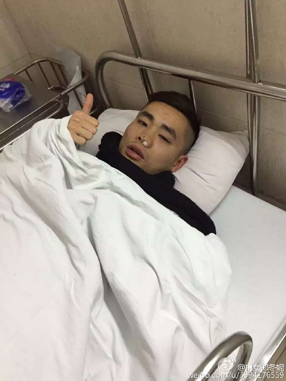 中国最富拳王完爆一龙 网曝其曾是看场小弟