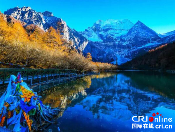 图片默认标题_fororder_稻城风景如画