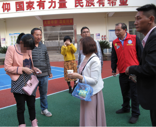 云南15岁少女失联两天，热心网友联手抖音寻人帮她回家