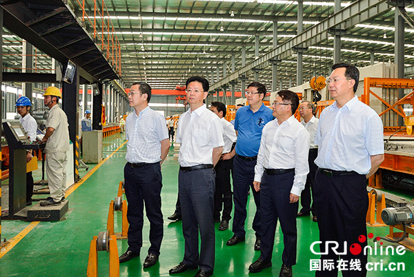 图片默认标题_fororder_5自贡市委书记李刚（右一）一行考察远大住工集团（摄影-廖志全）