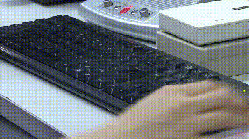 #人民铁道报#买火车票吗？她能为你秒算最短+最省钱路线！