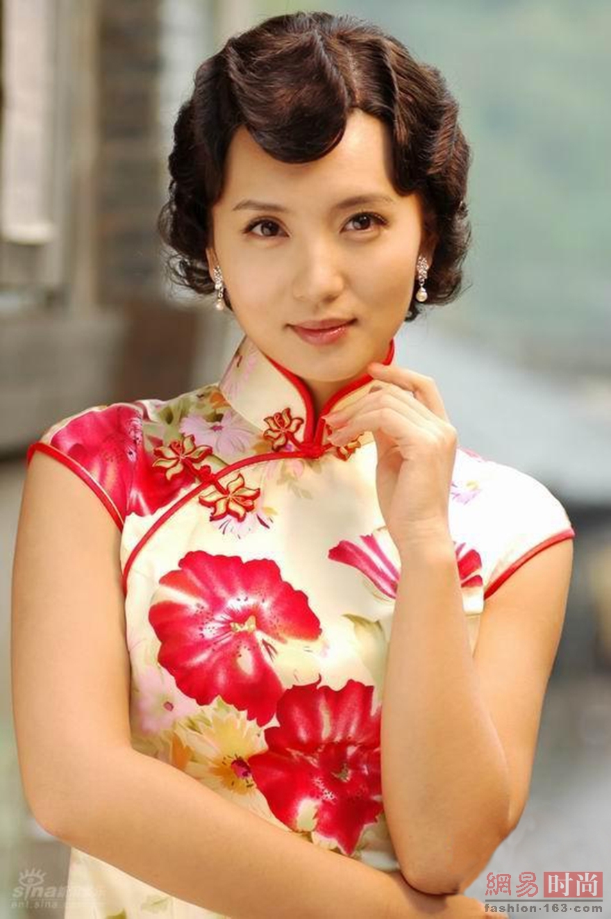 最显风情是旗袍 倪妮妩媚刘亦菲优雅(组图)